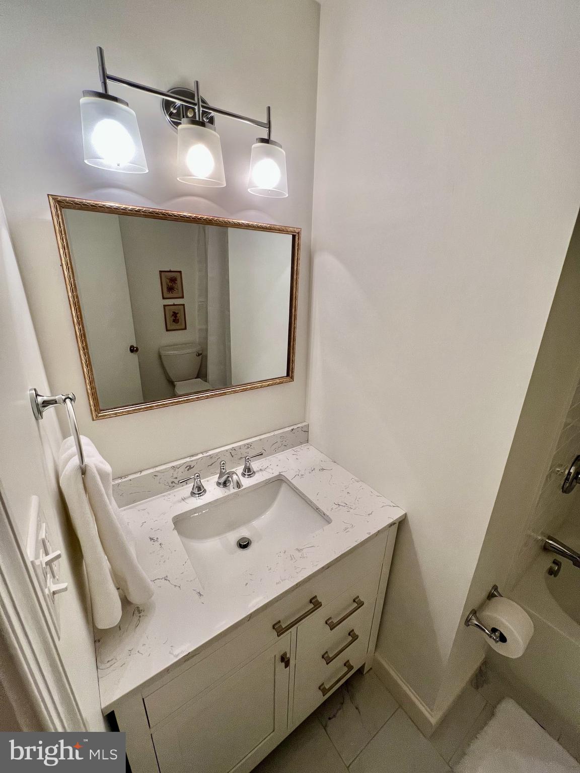 STONEHURST - Residential Lease