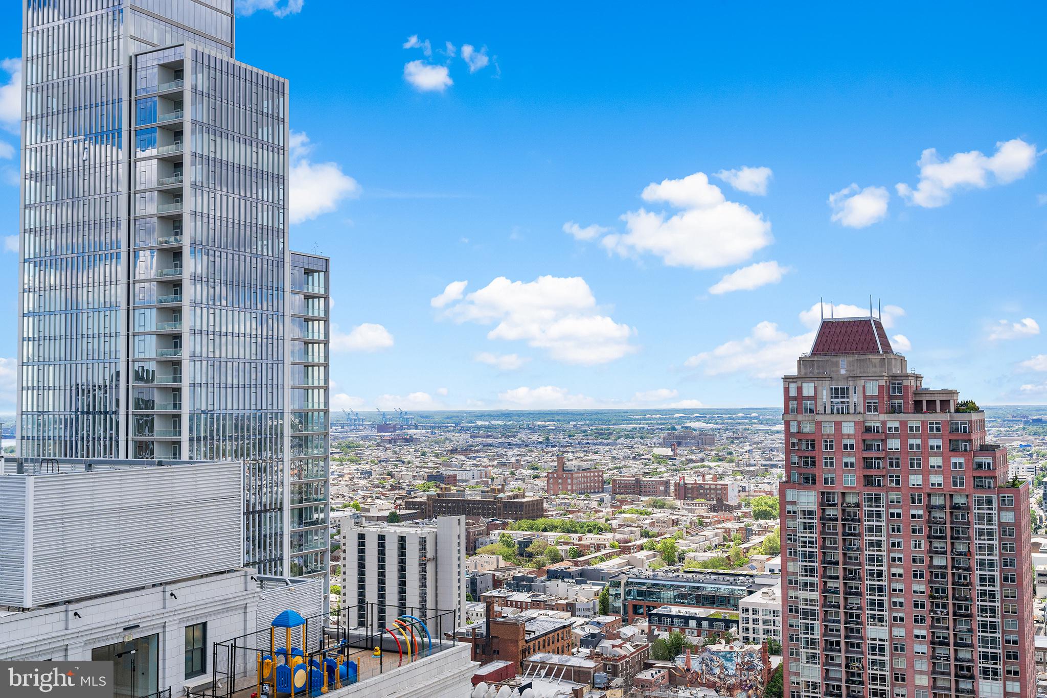 ACADEMY HOUSE - Residential