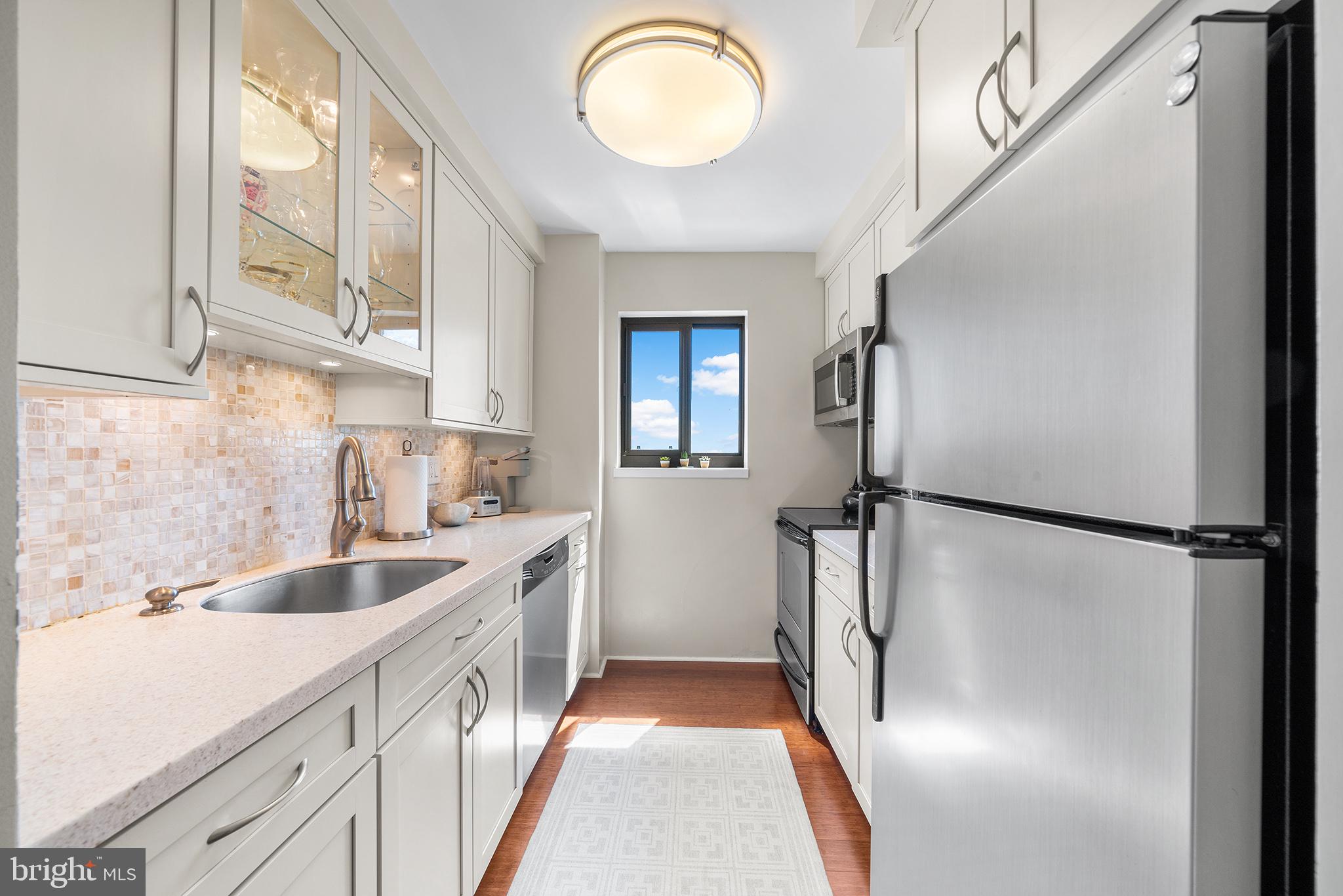 ACADEMY HOUSE - Residential