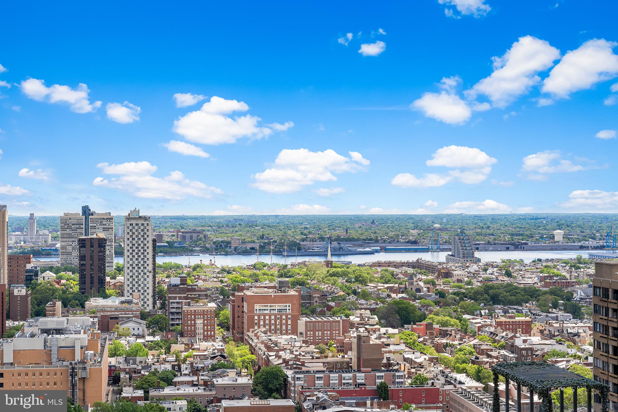 ACADEMY HOUSE - Residential