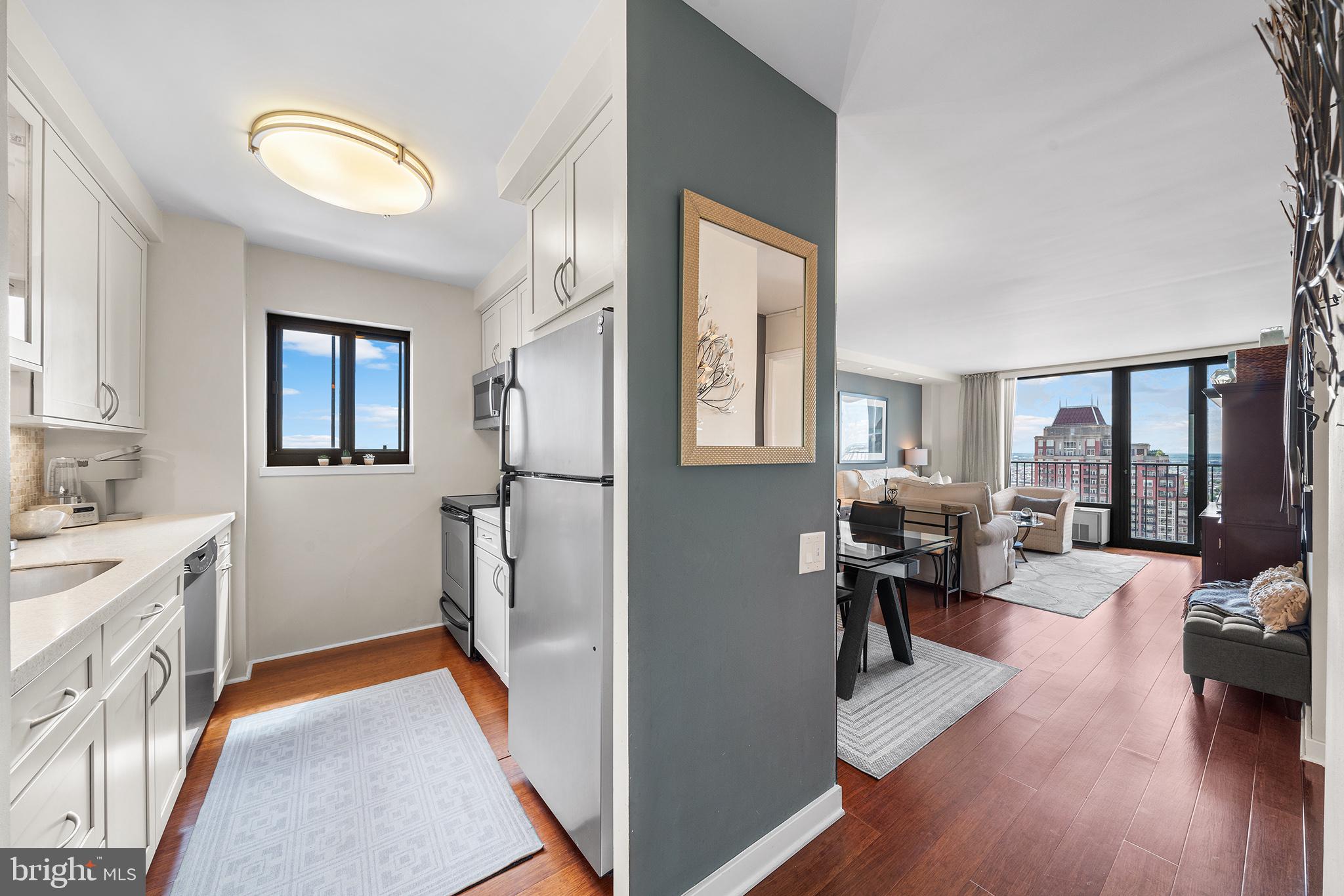 ACADEMY HOUSE - Residential