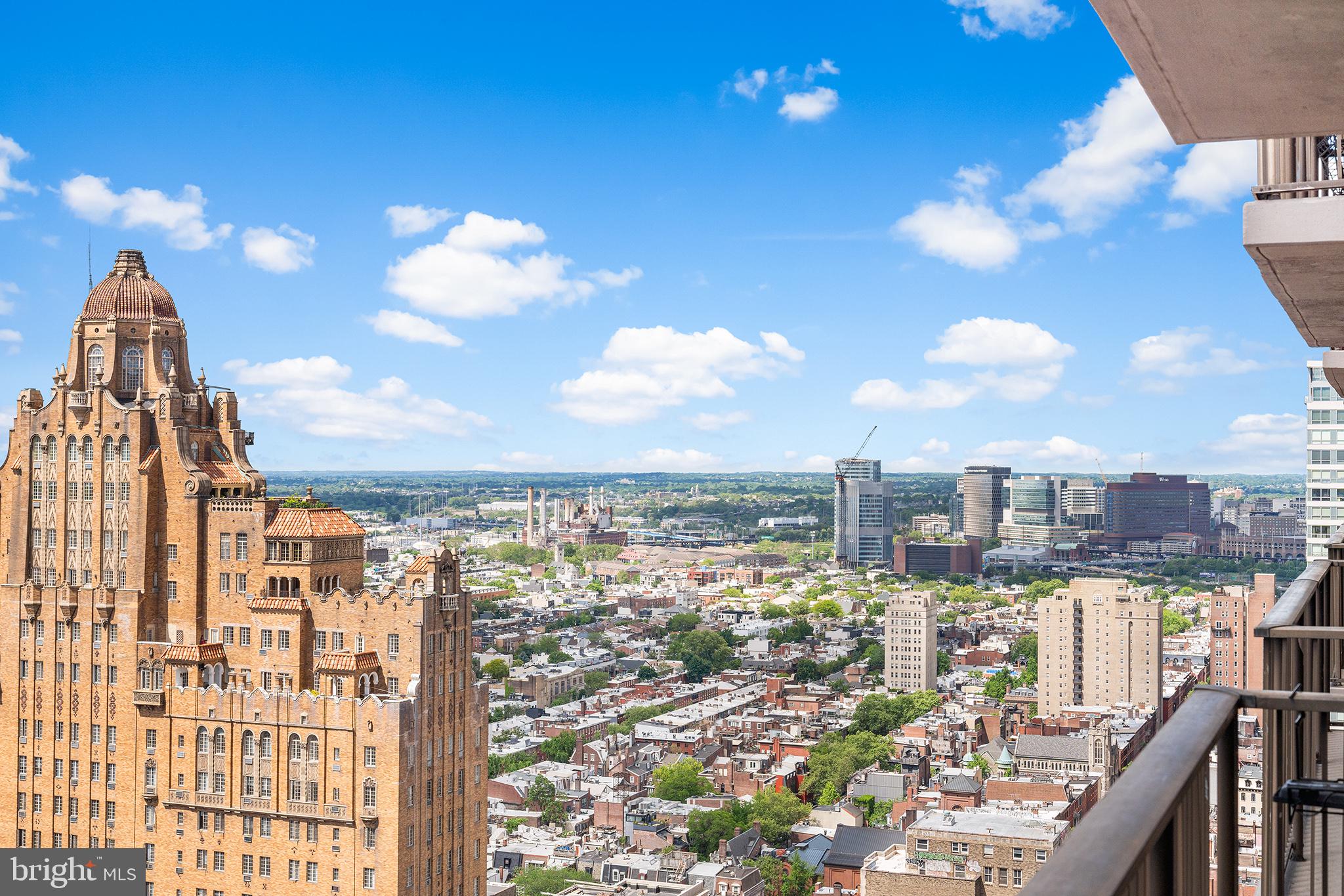 ACADEMY HOUSE - Residential