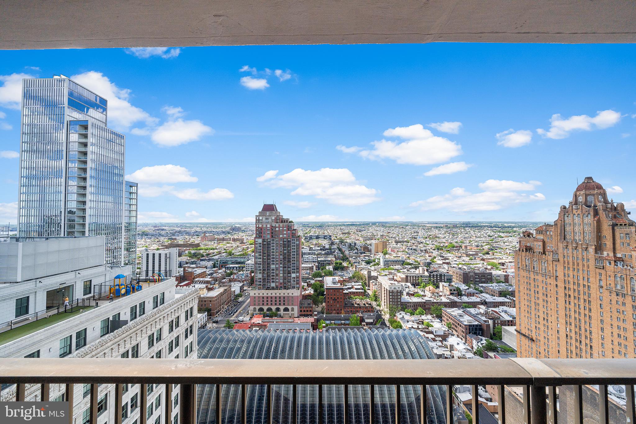 ACADEMY HOUSE - Residential