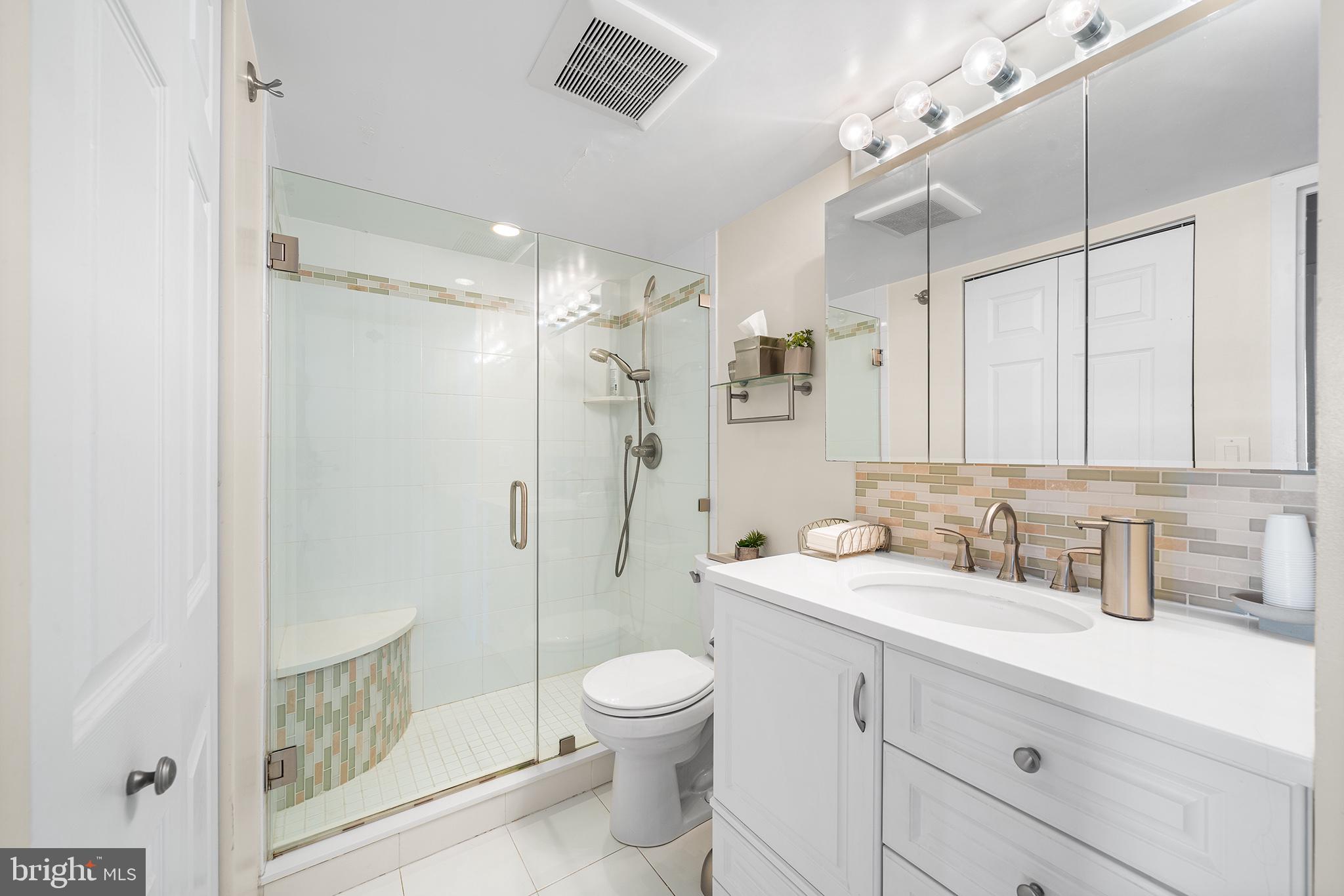 ACADEMY HOUSE - Residential