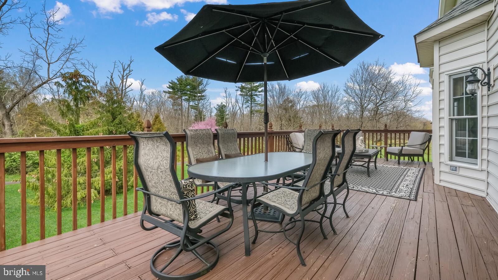 DARK HOLLOW - Residential