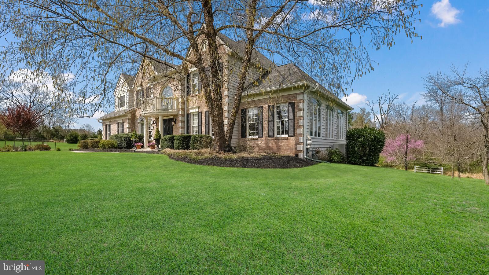 DARK HOLLOW - Residential