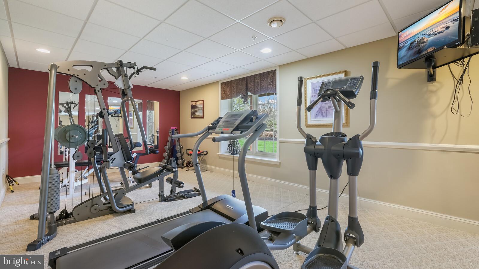 DARK HOLLOW - Residential