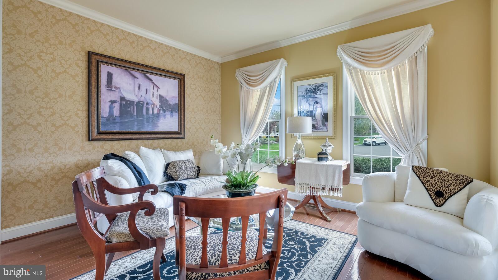 DARK HOLLOW - Residential