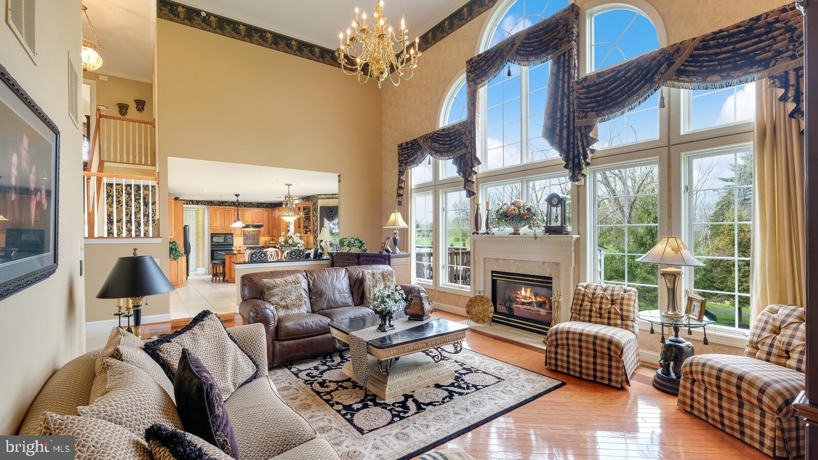 DARK HOLLOW - Residential