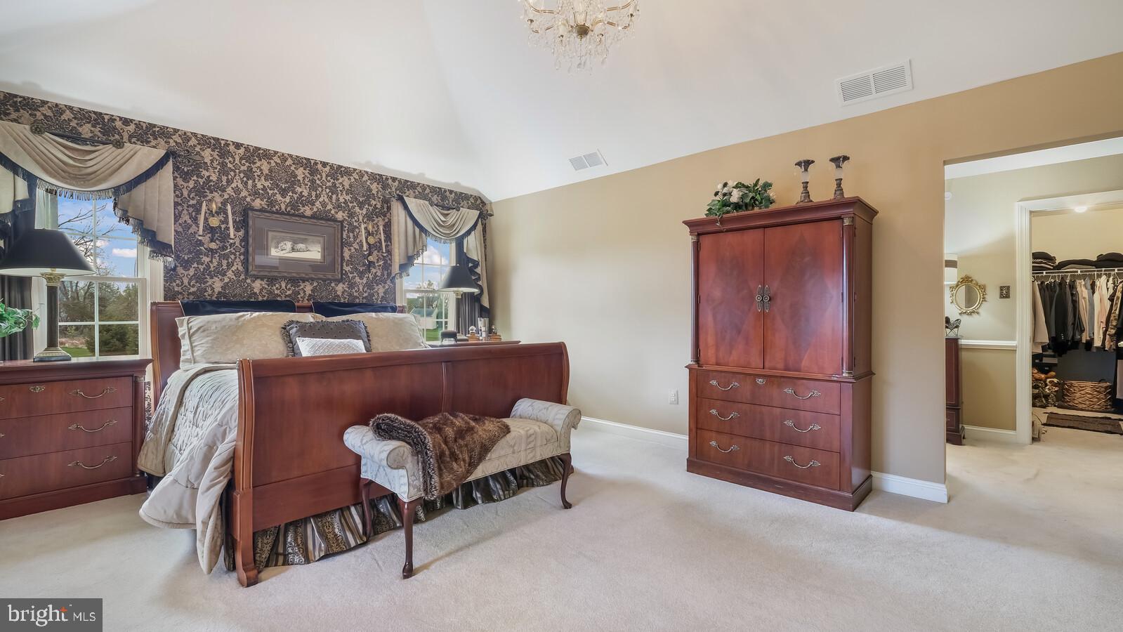 DARK HOLLOW - Residential