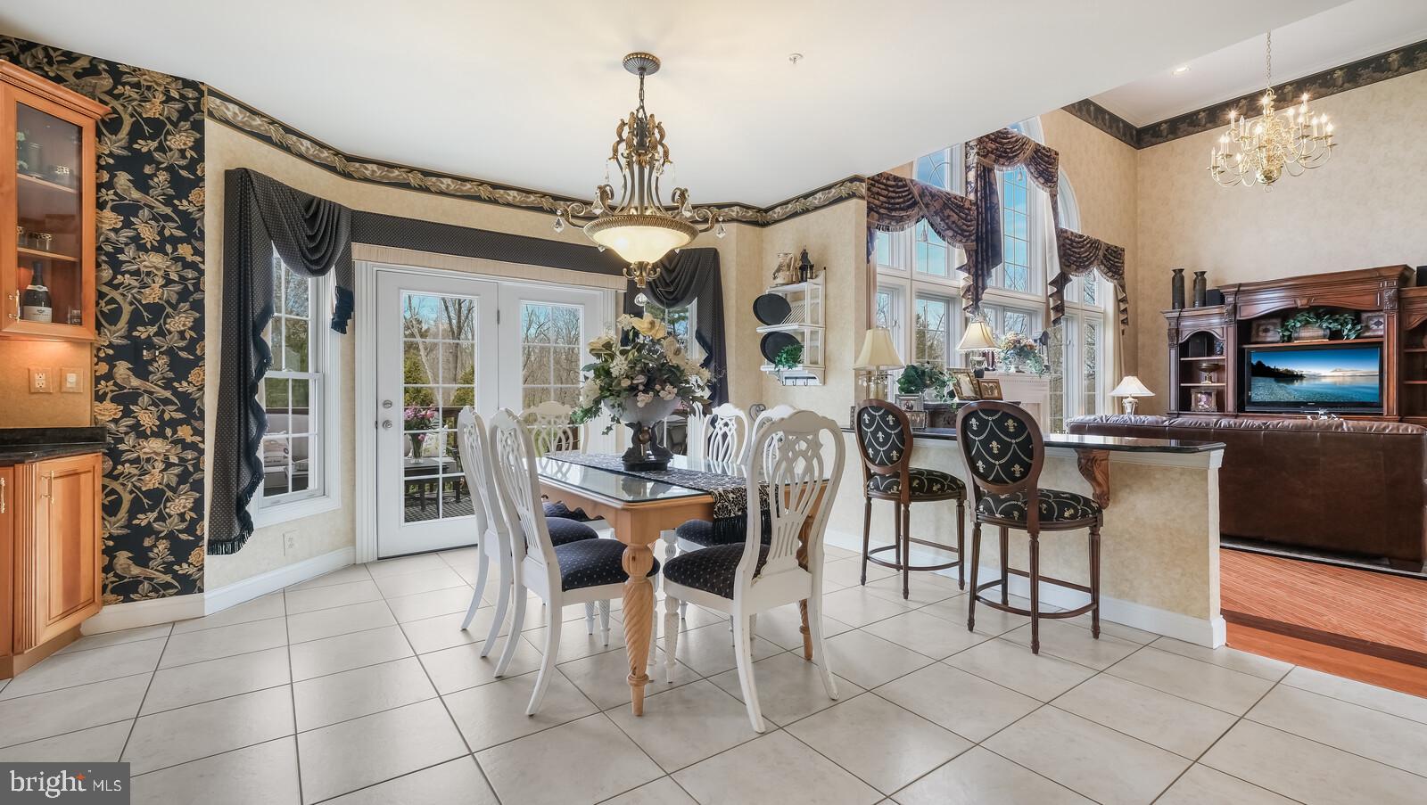 DARK HOLLOW - Residential