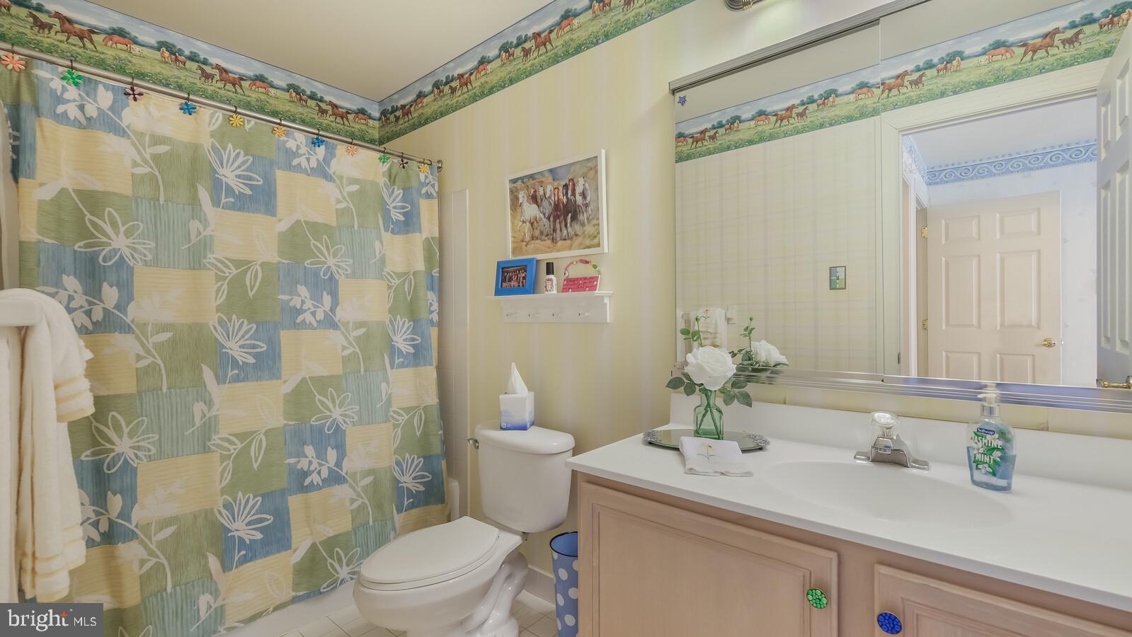 DARK HOLLOW - Residential