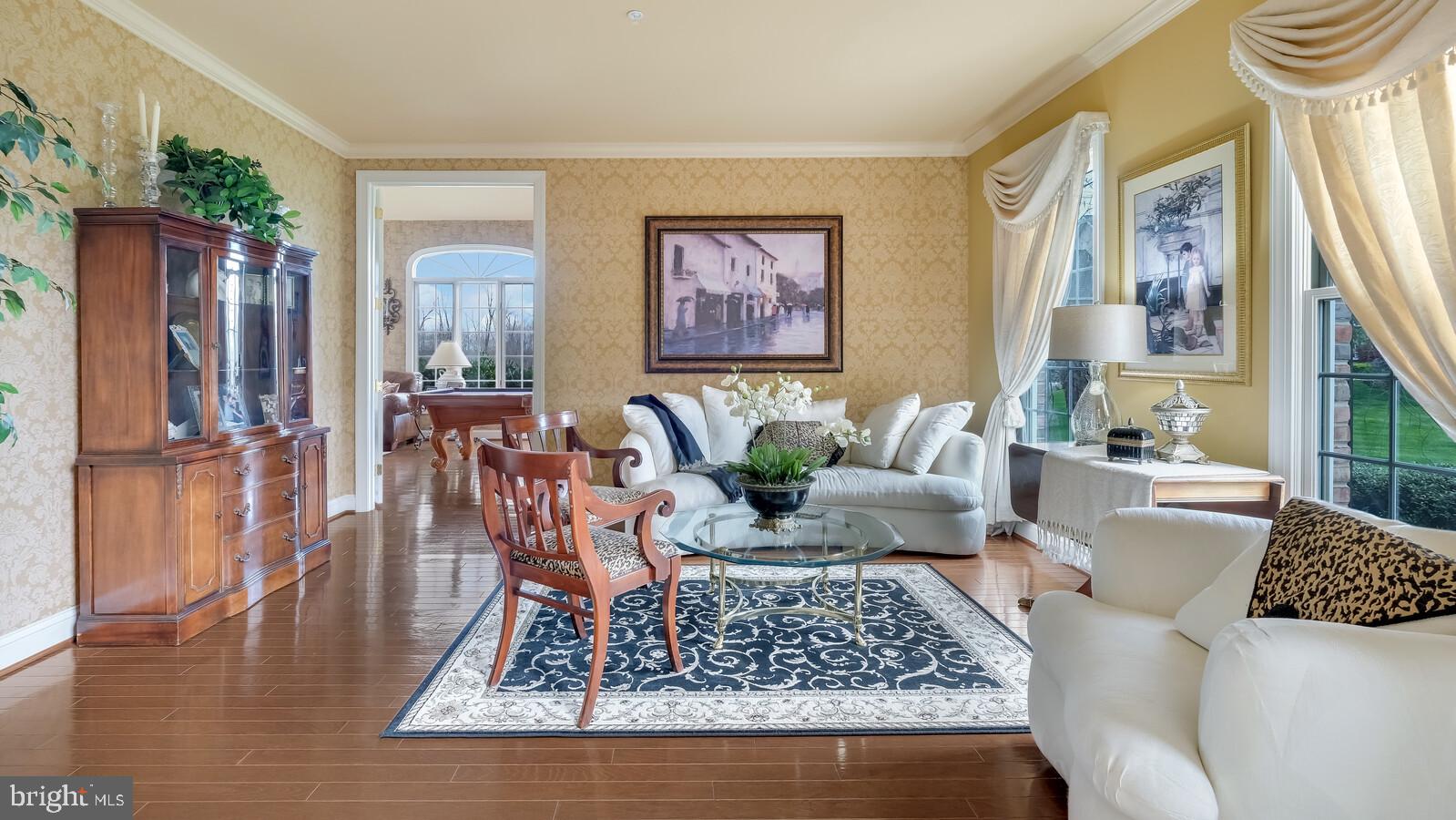 DARK HOLLOW - Residential