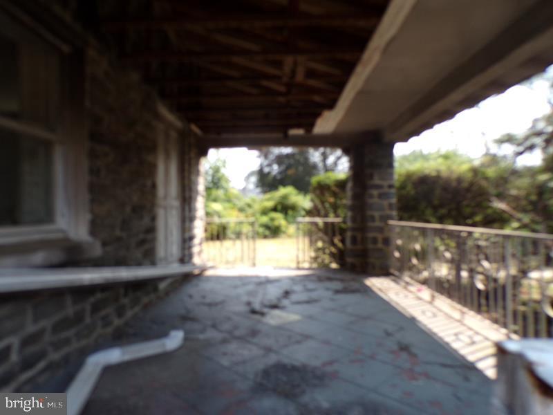 2217 GEORGES LANE 23