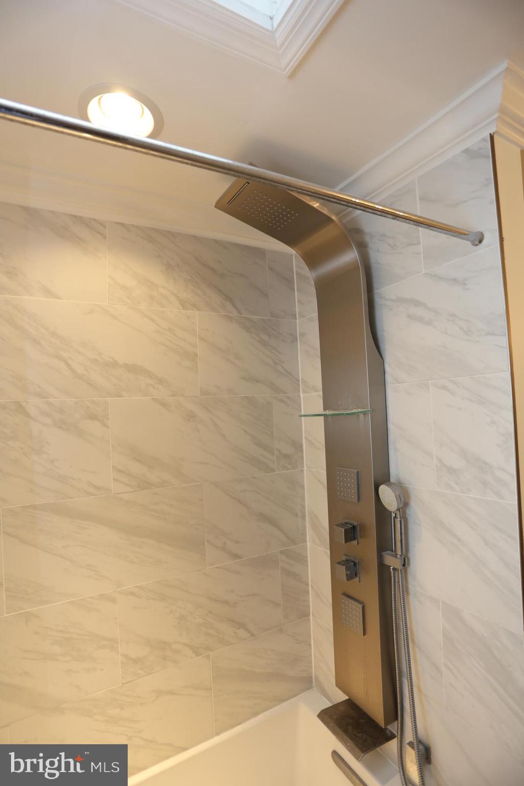 BREWERS HILL - Residential Lease