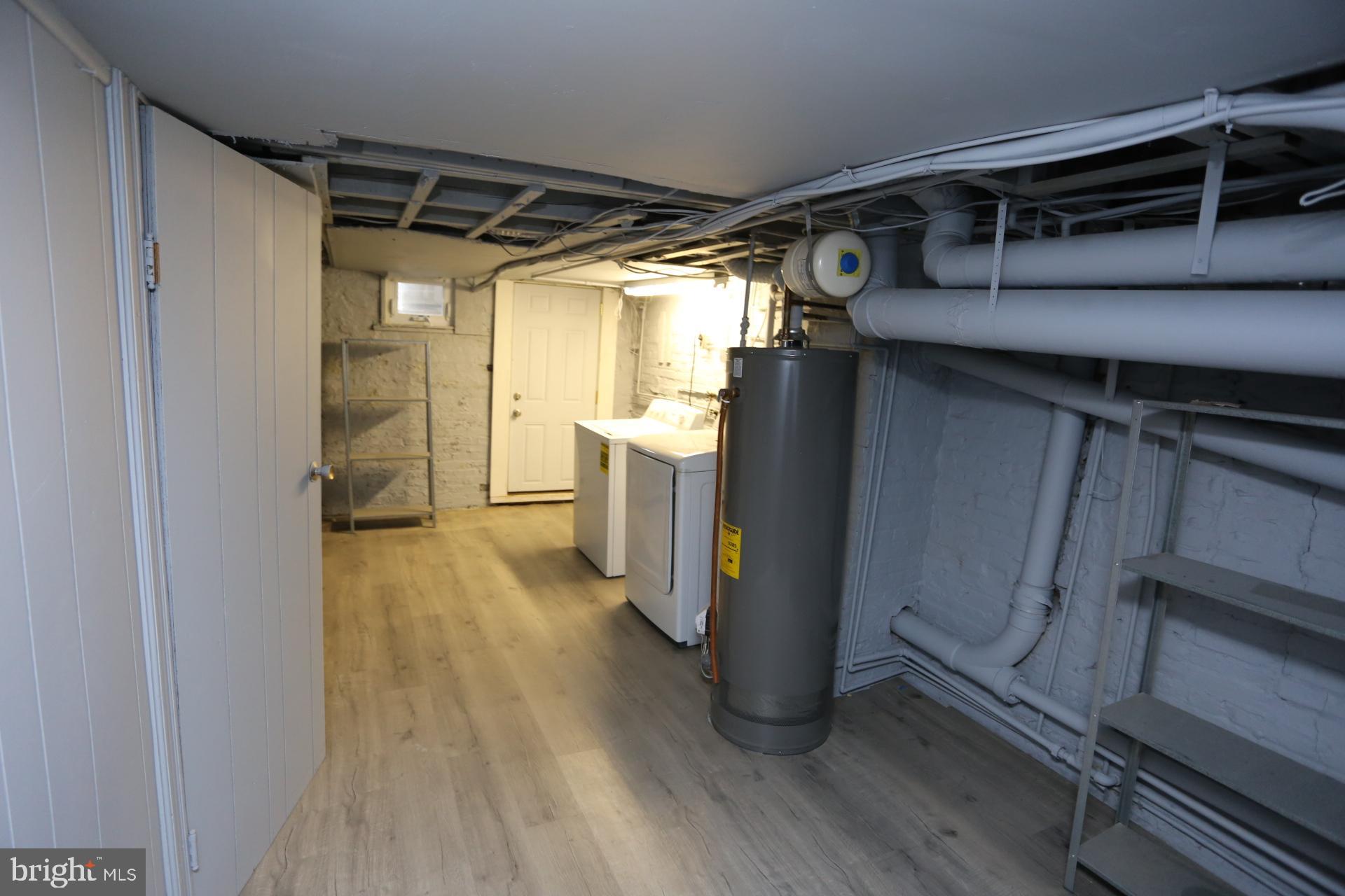 BREWERS HILL - Residential Lease