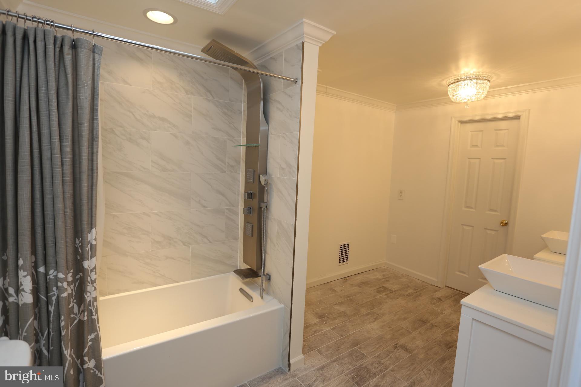 BREWERS HILL - Residential Lease