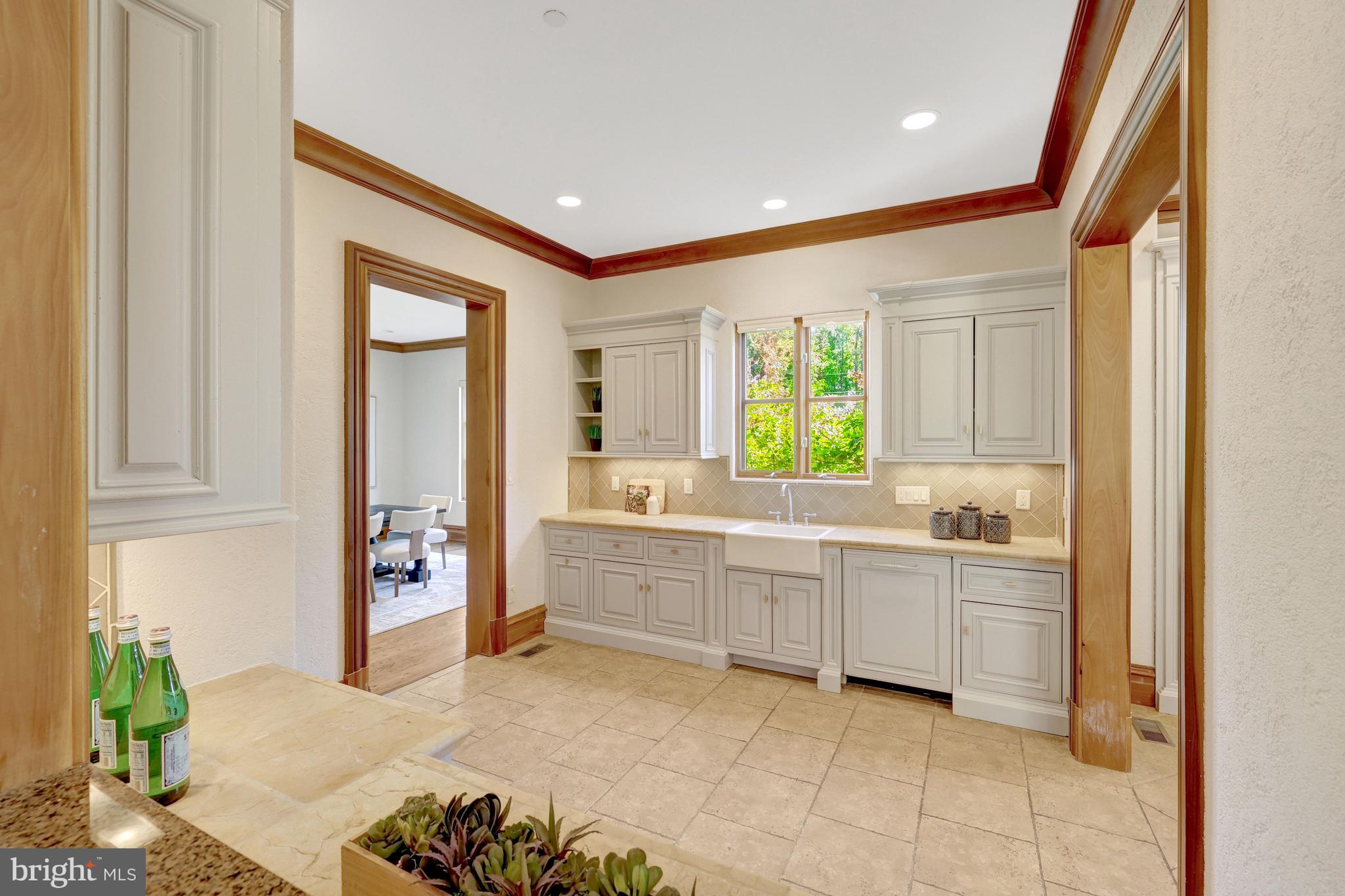 KENTLAND POND - Residential