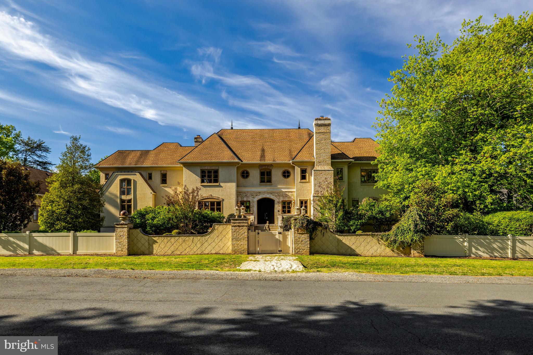 KENTLAND POND - Residential