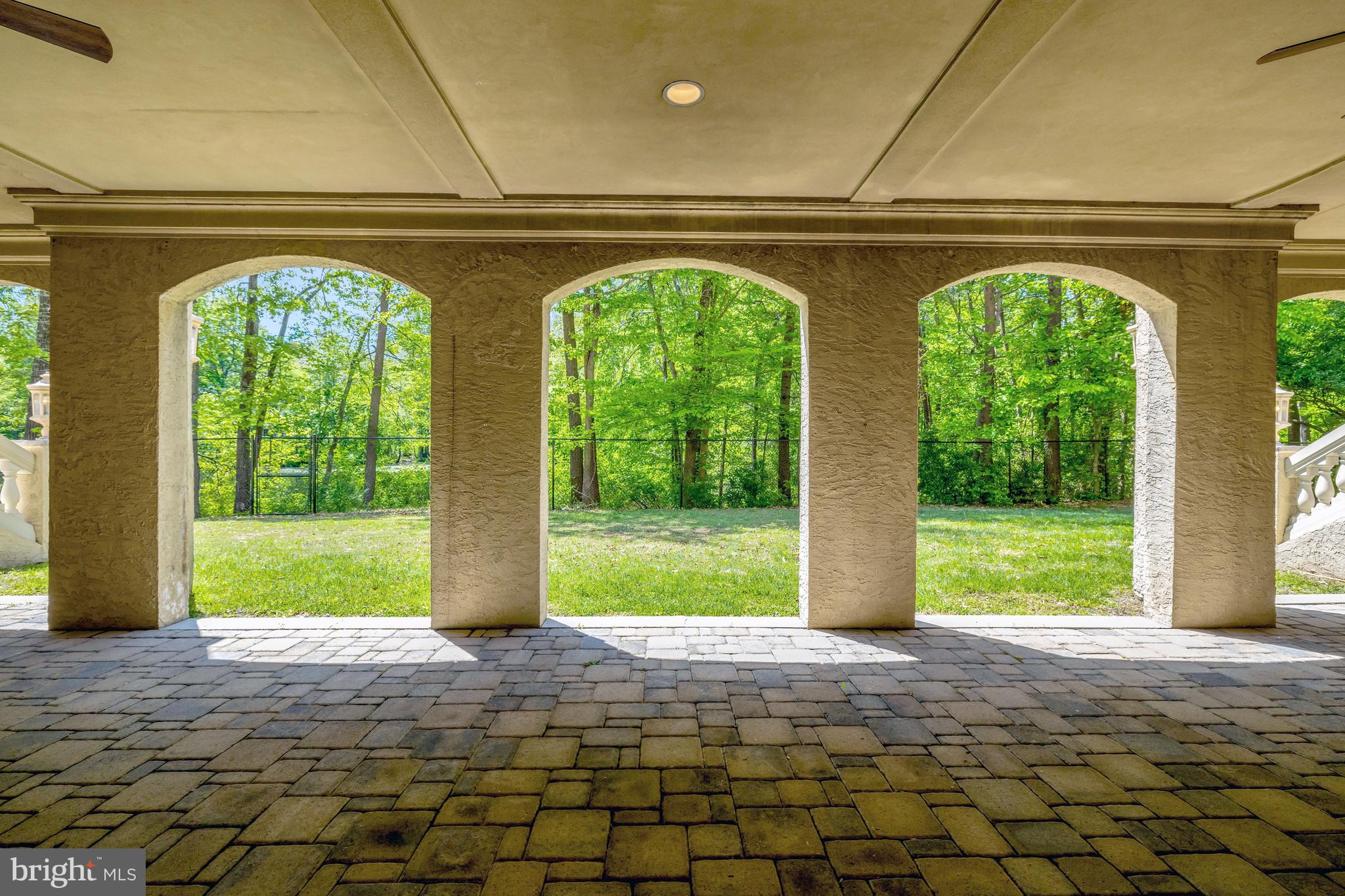 KENTLAND POND - Residential