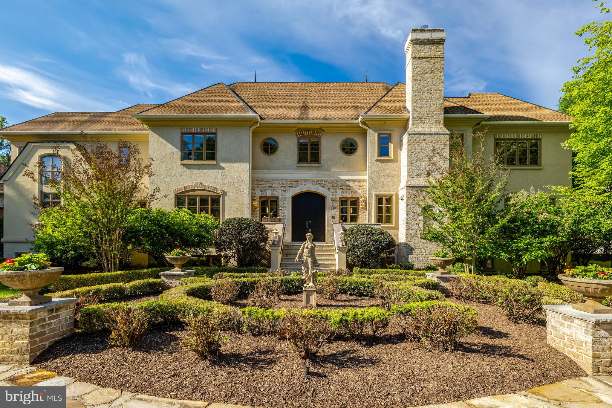 608 KENTLAND DRIVE