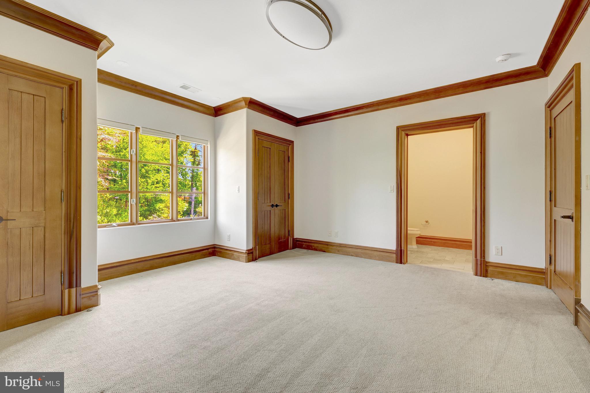 KENTLAND POND - Residential