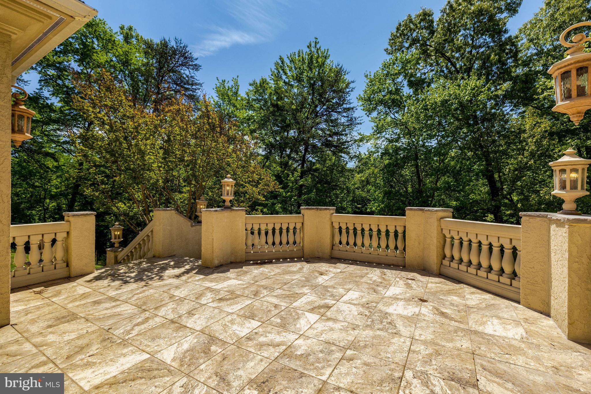 KENTLAND POND - Residential