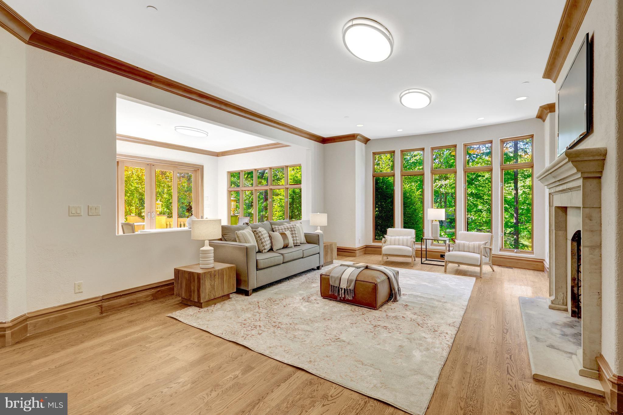 KENTLAND POND - Residential