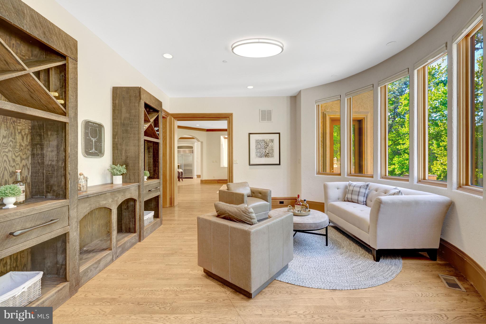 KENTLAND POND - Residential