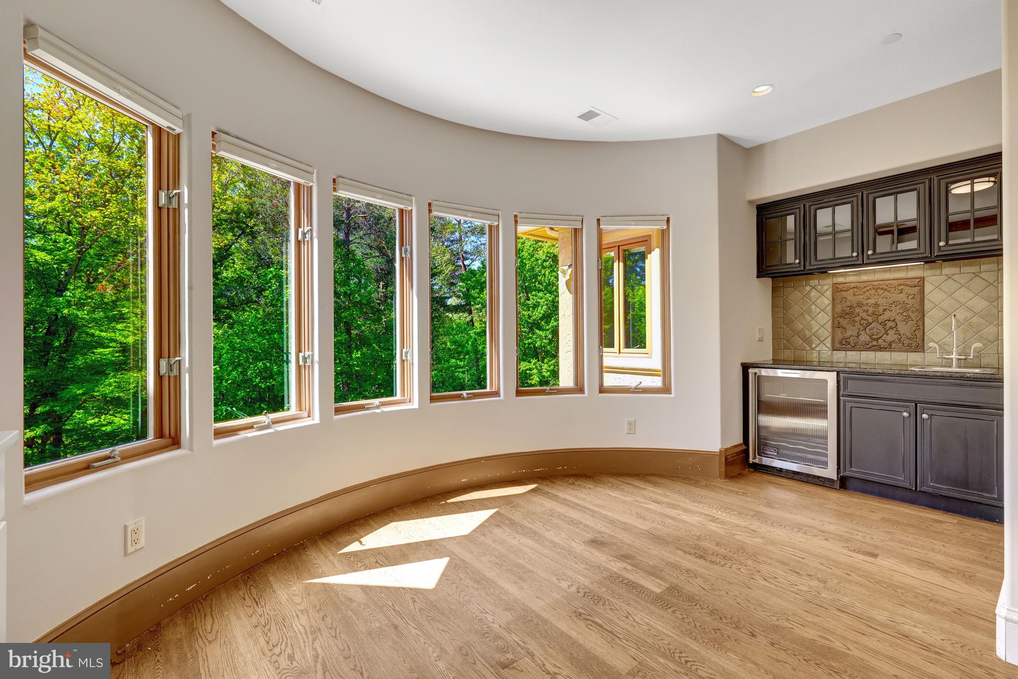 KENTLAND POND - Residential