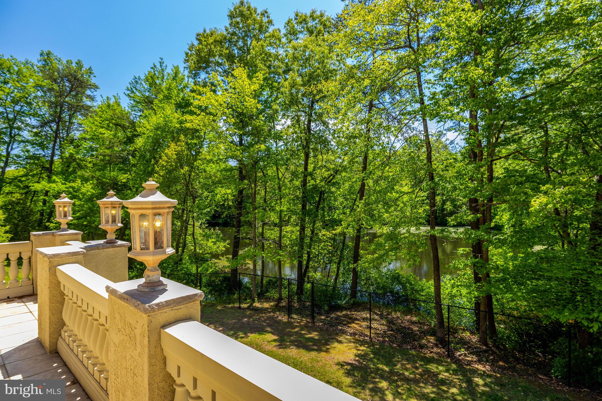 KENTLAND POND - Residential