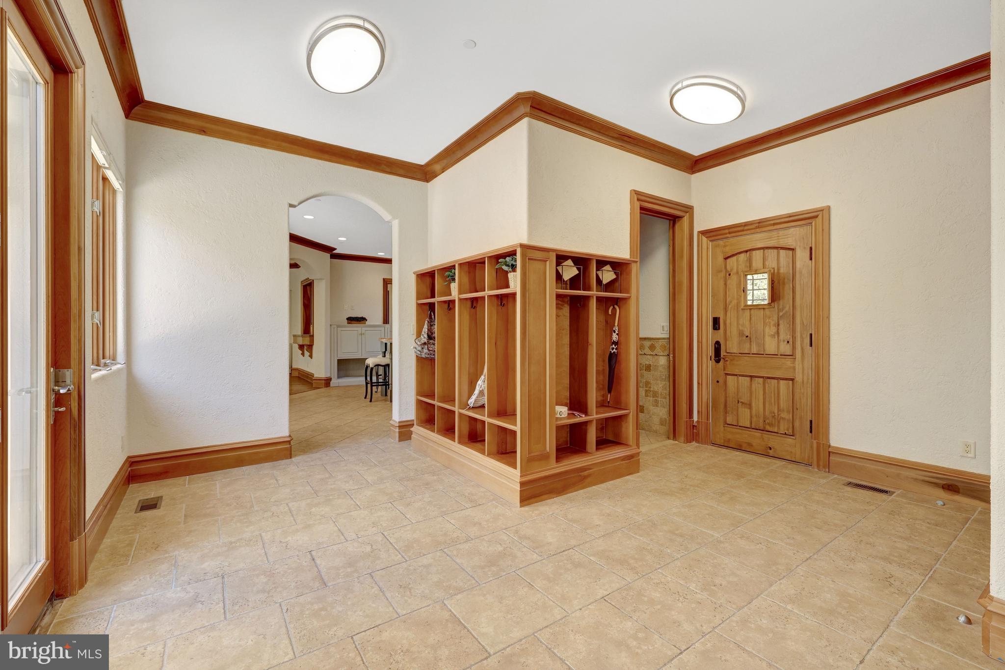 KENTLAND POND - Residential