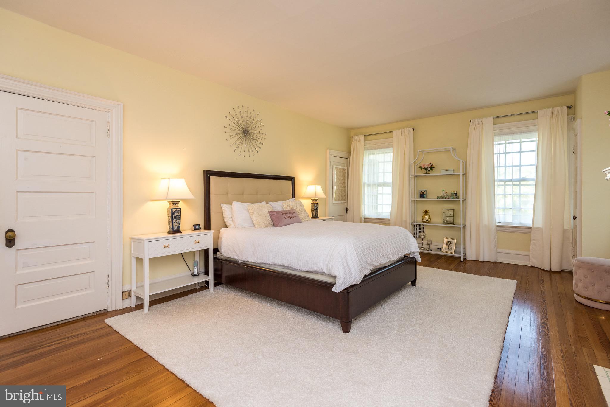 JENKINTOWN - Residential