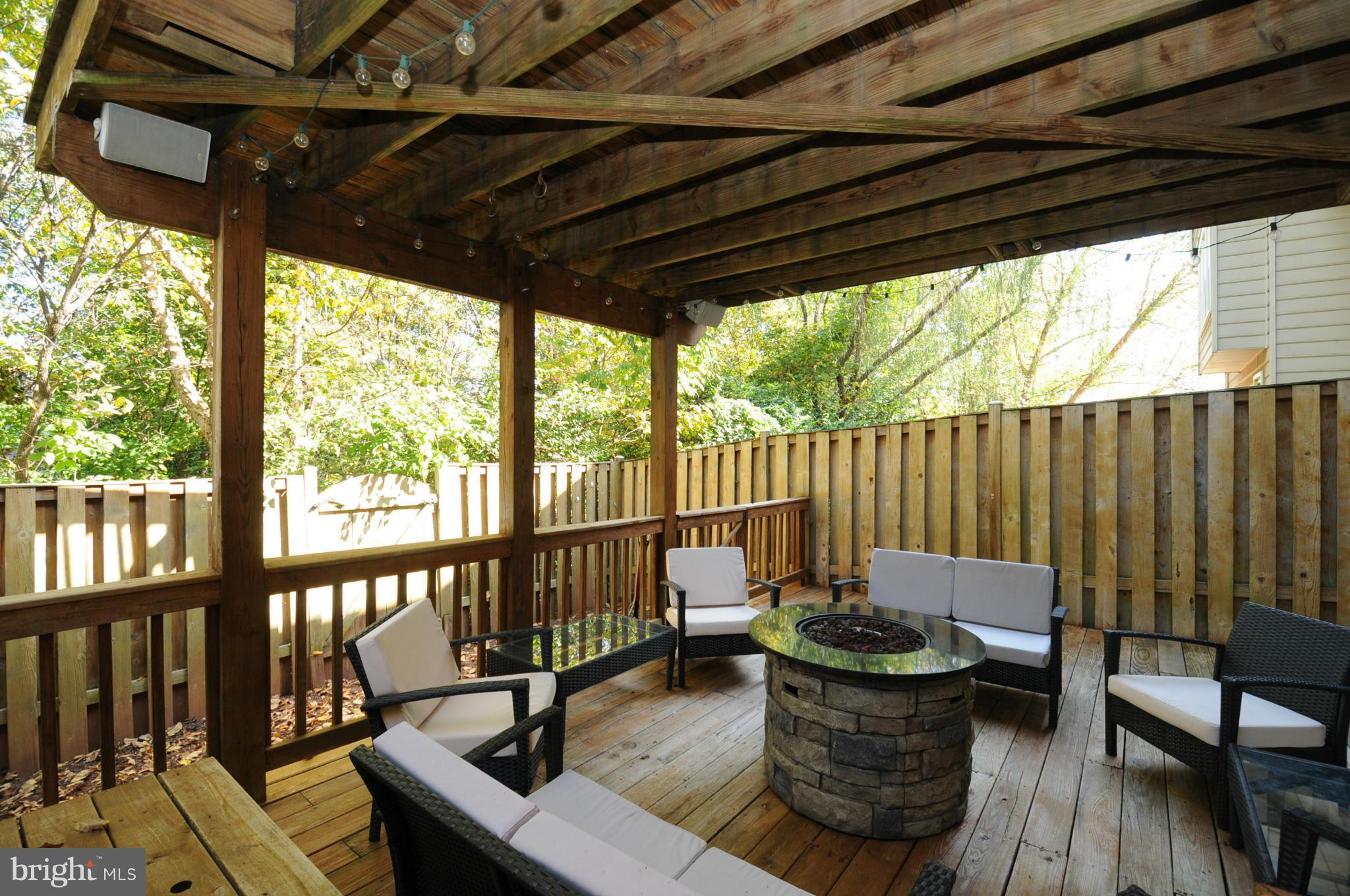 WOODSTONE - Residential