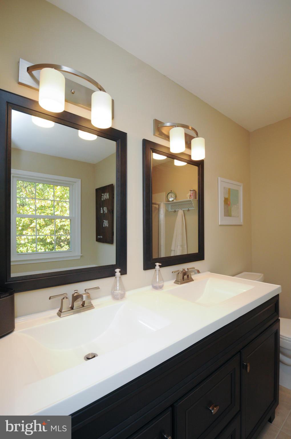 WOODSTONE - Residential