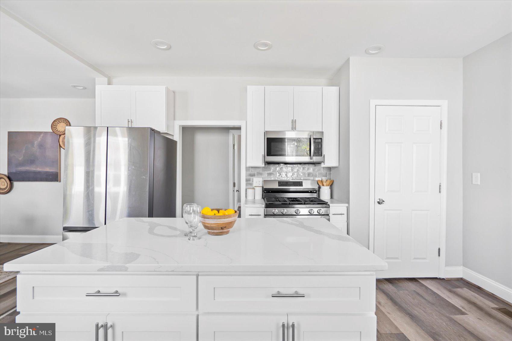 MOUNT WASHINGTON - Residential