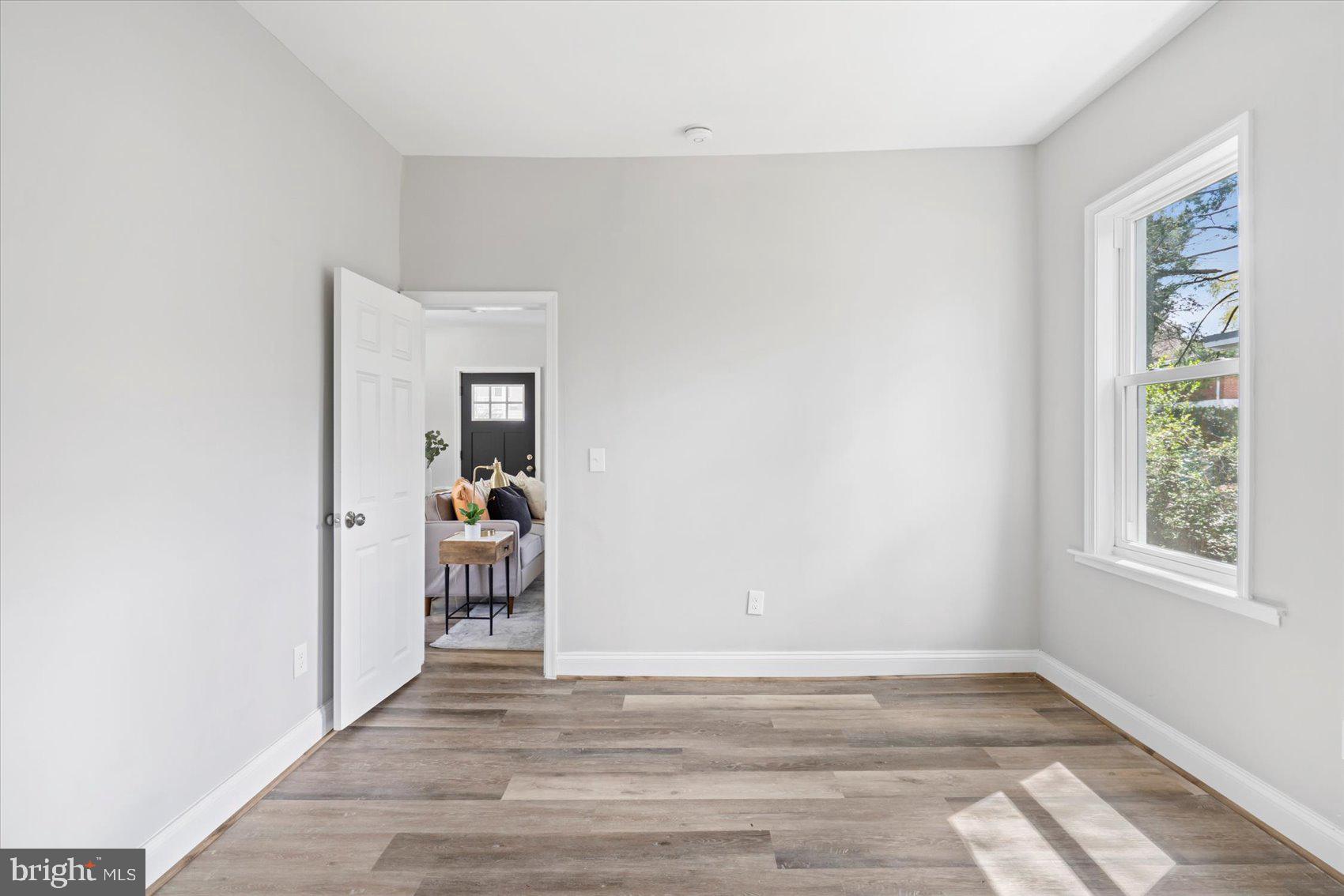 MOUNT WASHINGTON - Residential