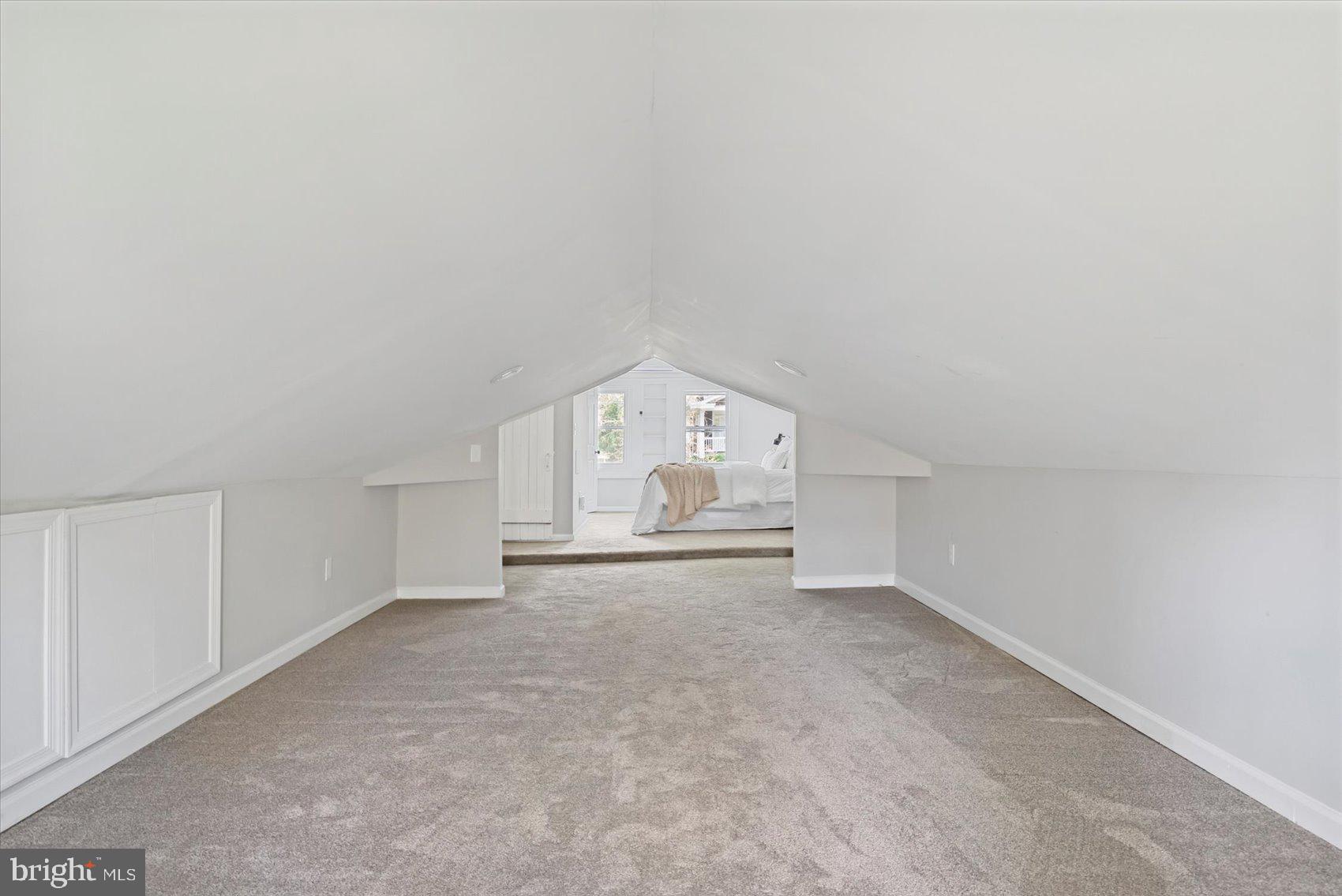 MOUNT WASHINGTON - Residential