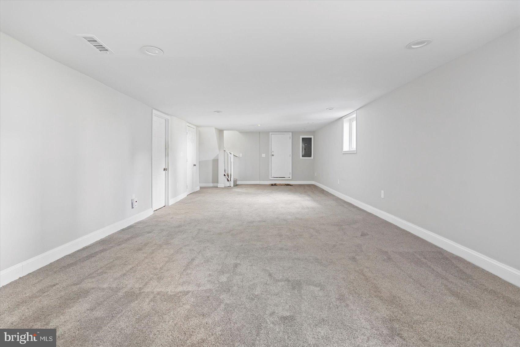 MOUNT WASHINGTON - Residential