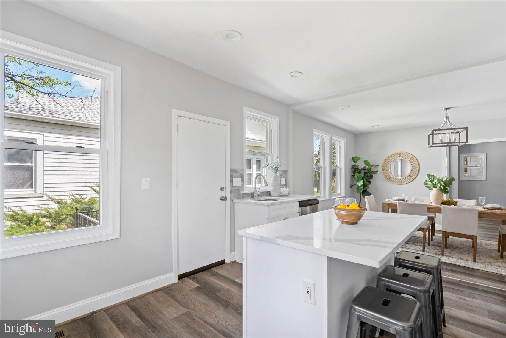 MOUNT WASHINGTON - Residential