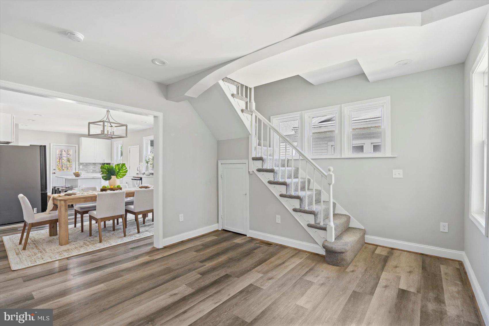 MOUNT WASHINGTON - Residential