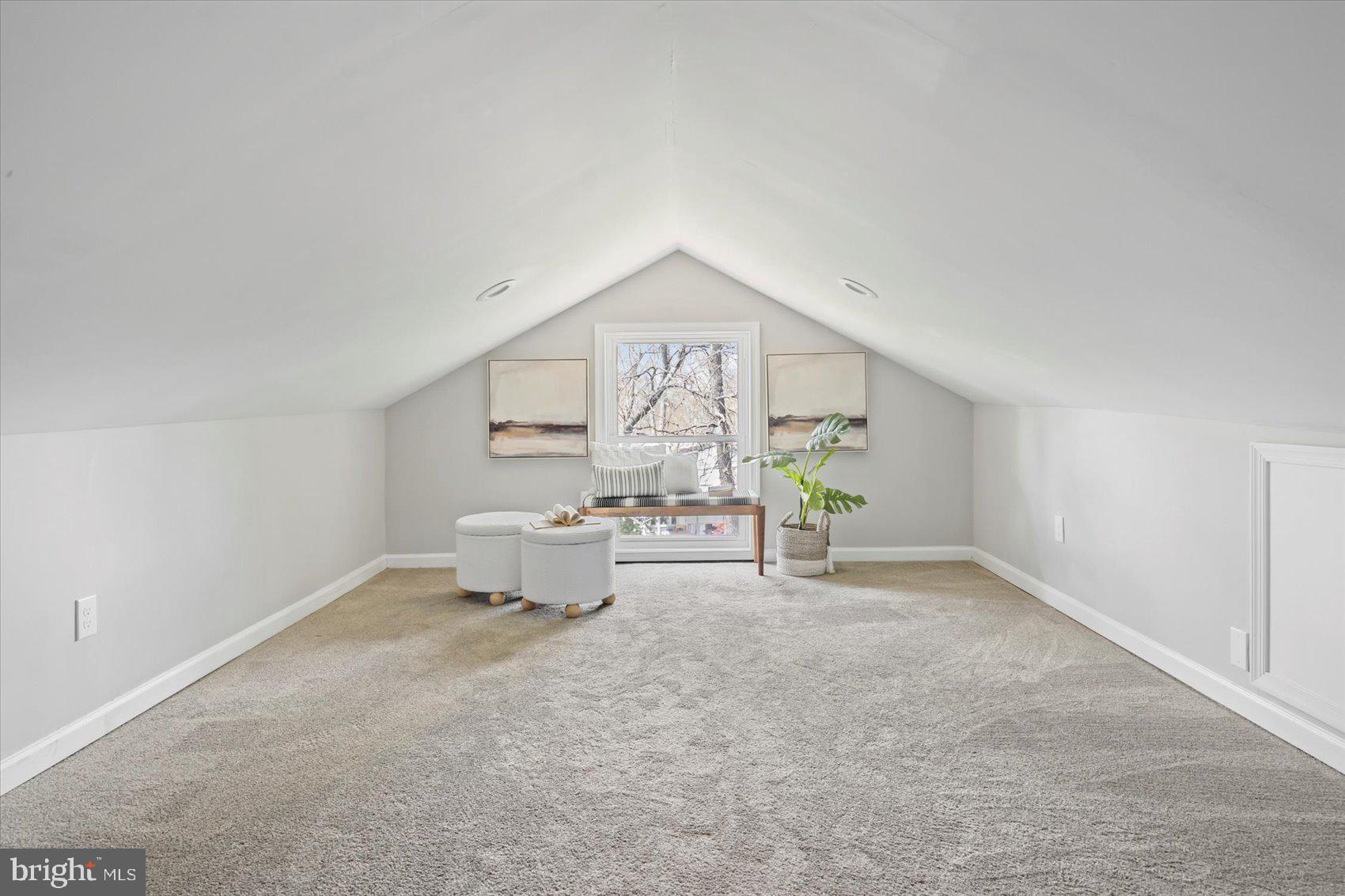 MOUNT WASHINGTON - Residential