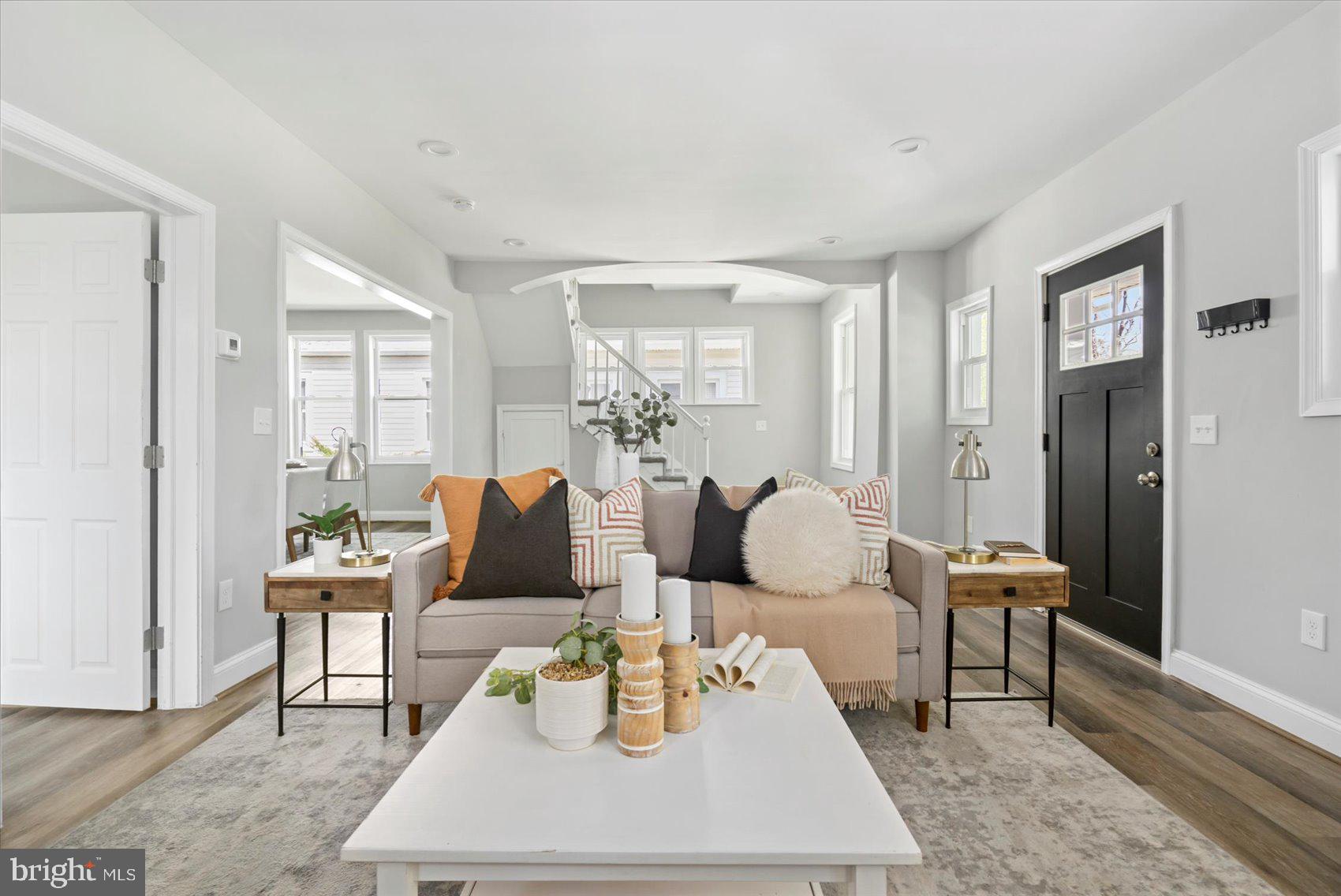 MOUNT WASHINGTON - Residential