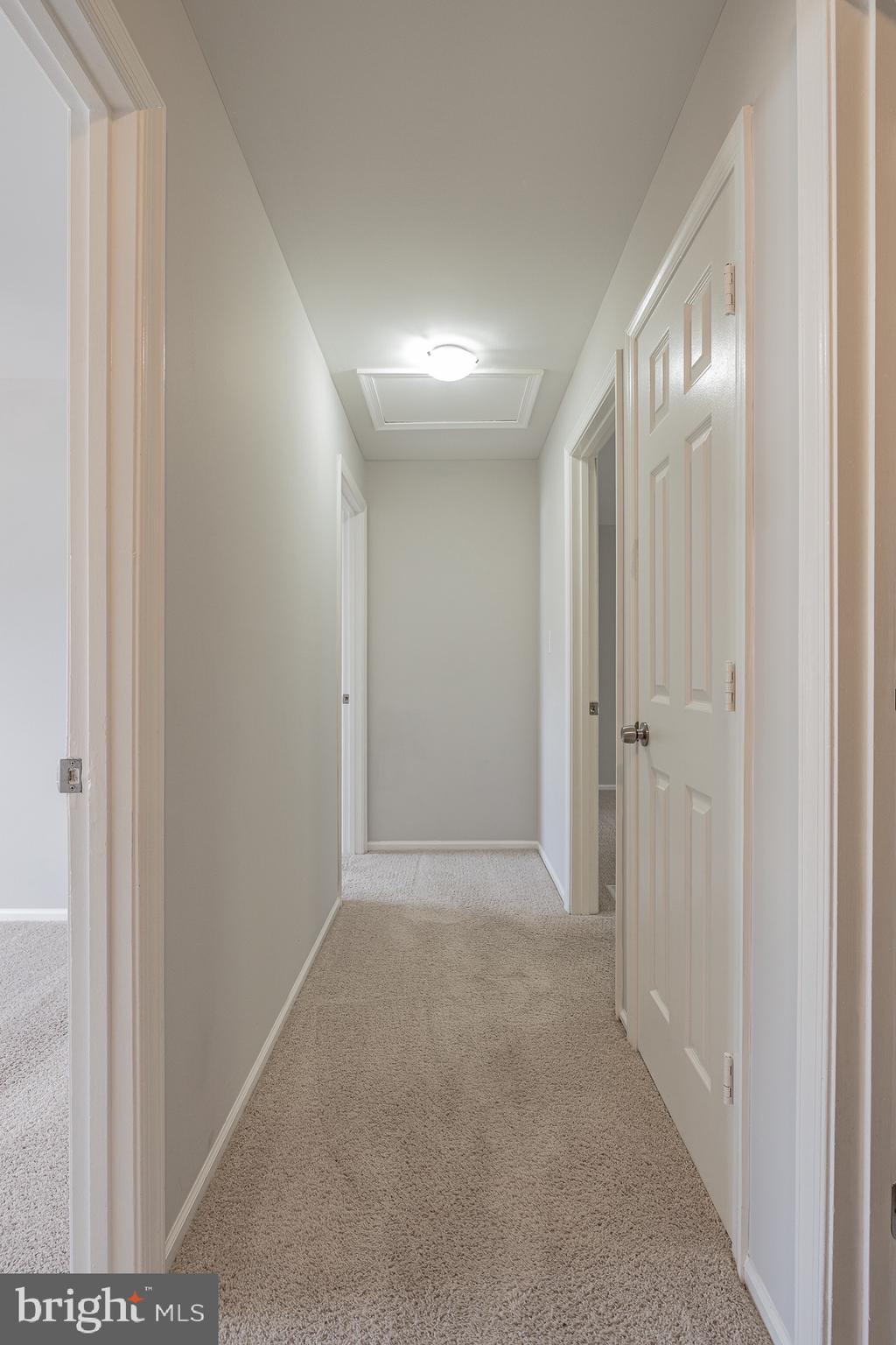 LAKE RIDGE - Residential