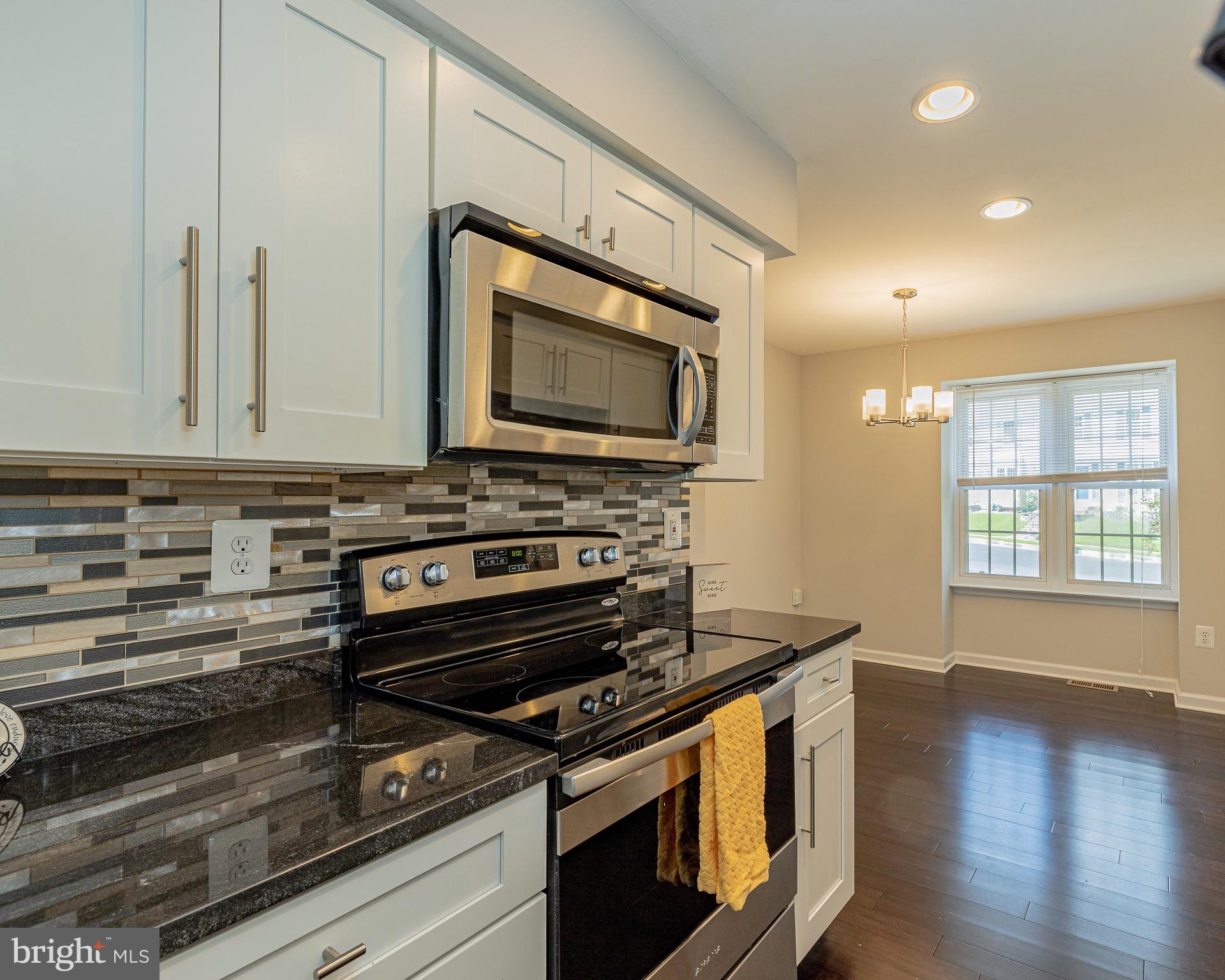 LAKE RIDGE - Residential