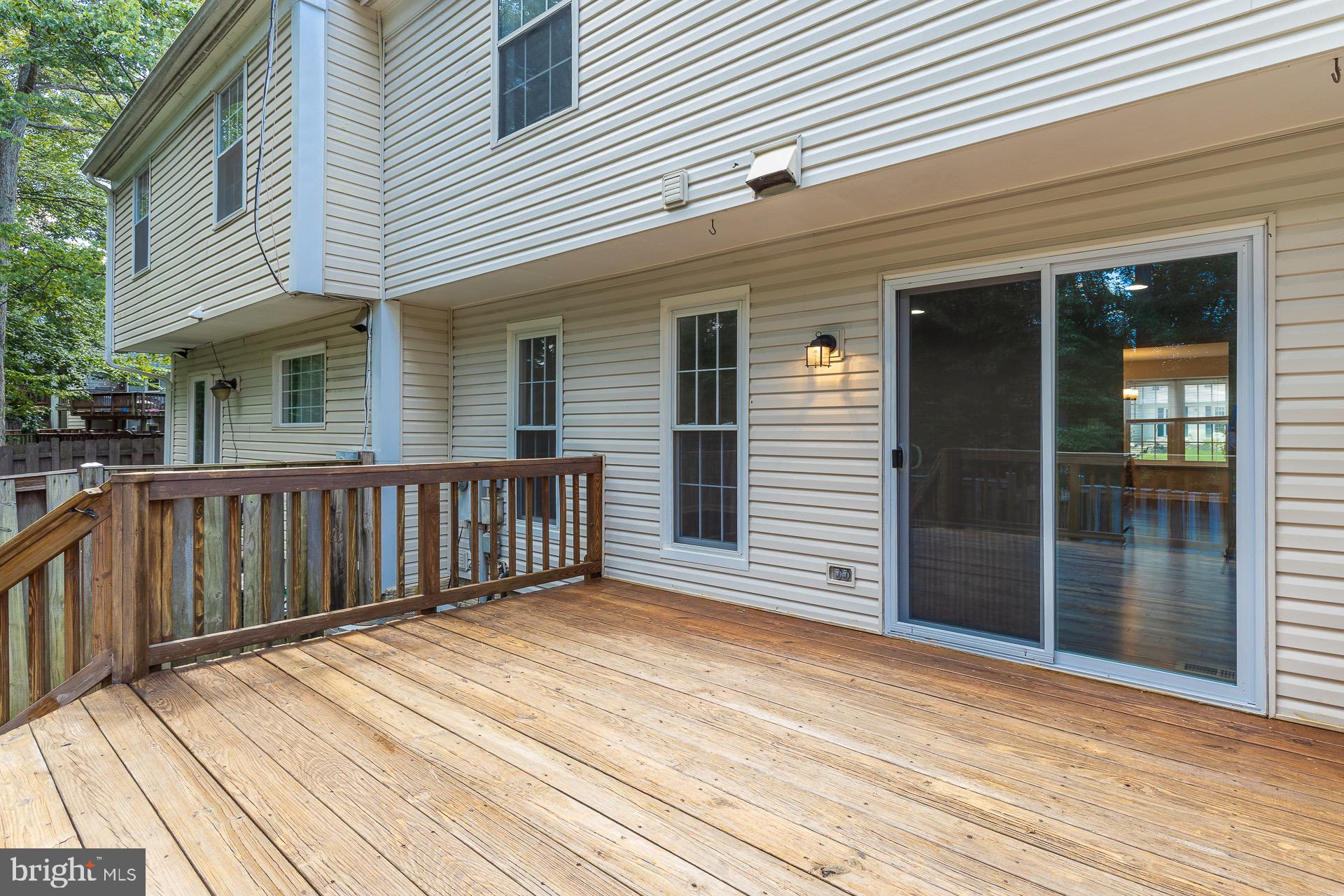LAKE RIDGE - Residential
