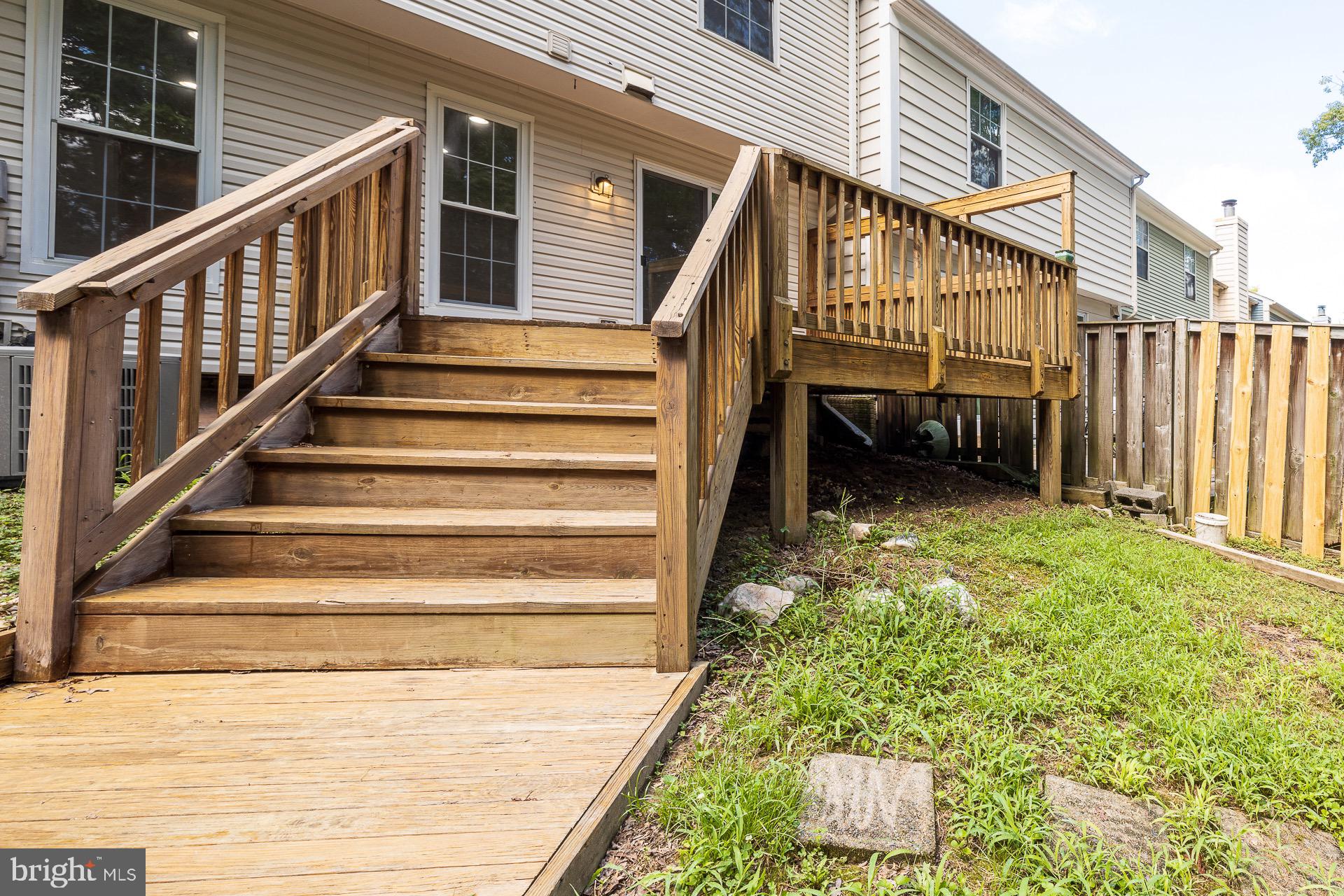 LAKE RIDGE - Residential