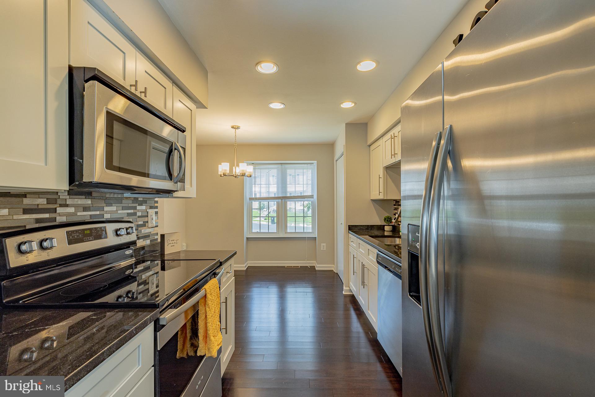 LAKE RIDGE - Residential