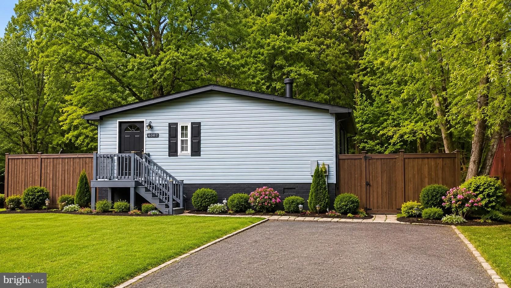 4067 SONGBIRD LANE