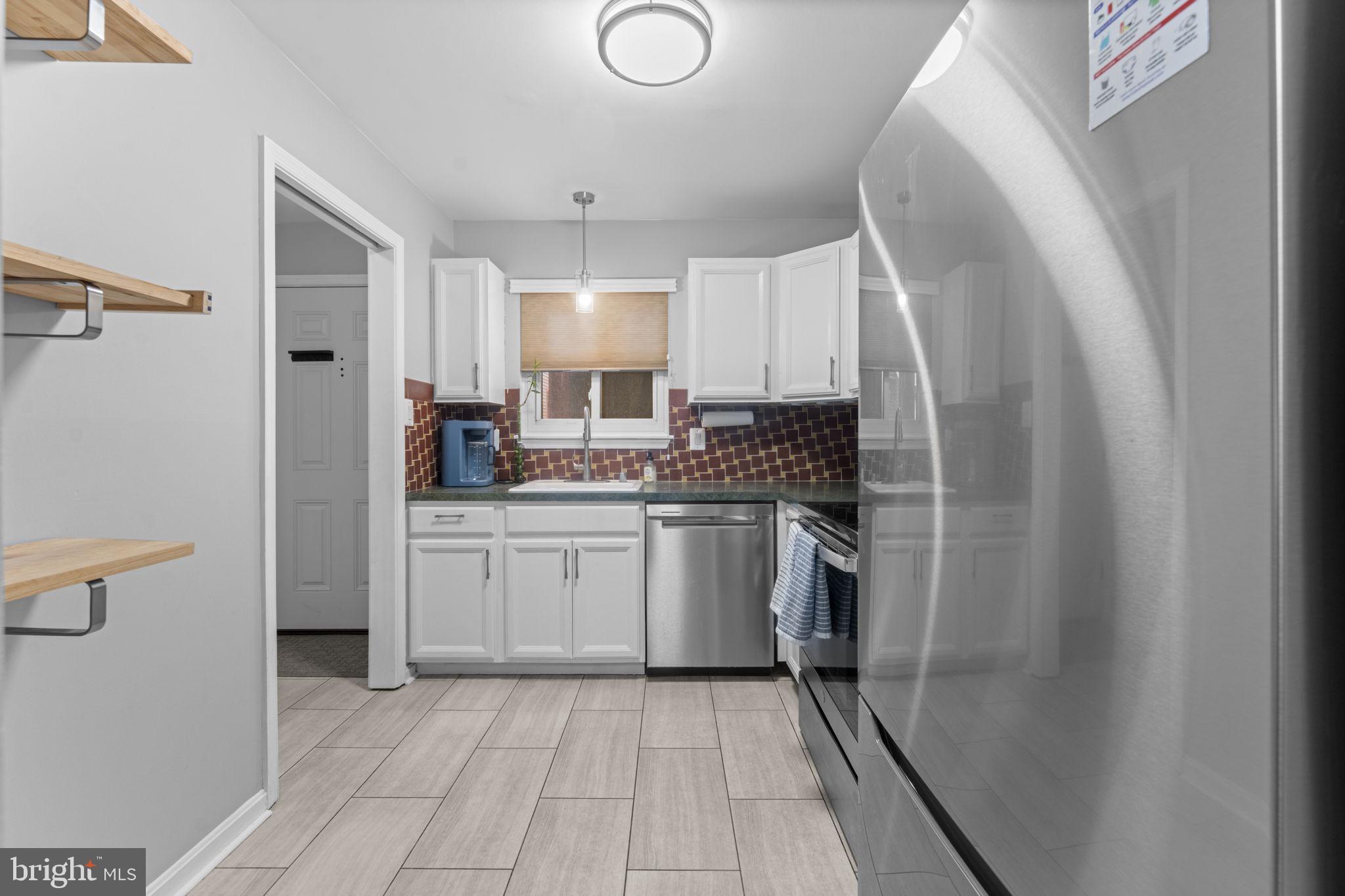 LEE OAKS - Residential